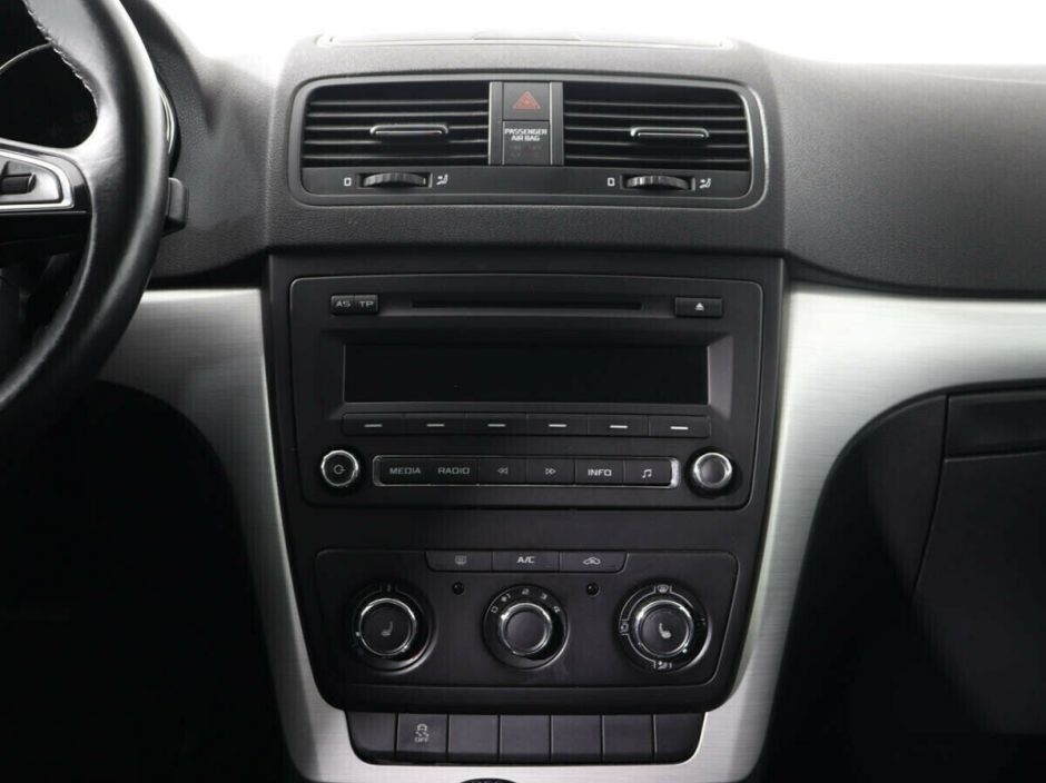 Skoda Yeti 1.2 РКПП, 2014, 122 000 км фото 6