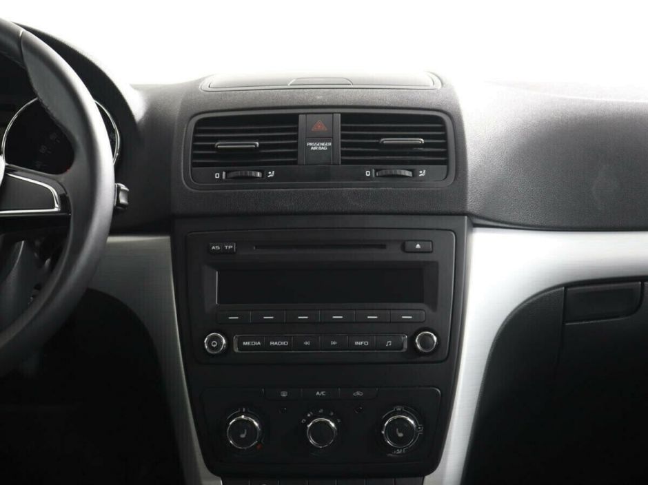 Skoda Yeti 1.2 РКПП, 2013, 133 000 км фото 6