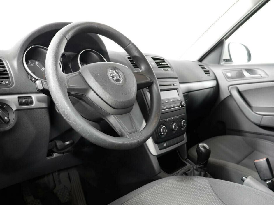 Skoda Yeti 1.6 МКПП, 2015, 110 000 км фото 5