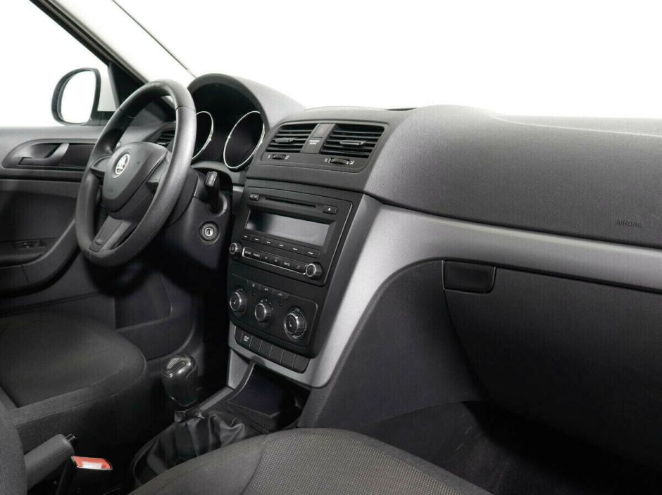 Skoda Yeti 1.6 МКПП, 2015, 110 000 км фото 9