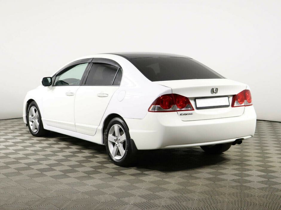 Honda Civic 1.8 АКПП, 2008, 182 000 км фото 3