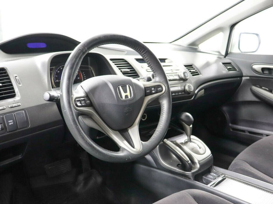 Honda Civic 1.8 АКПП, 2008, 182 000 км фото 5