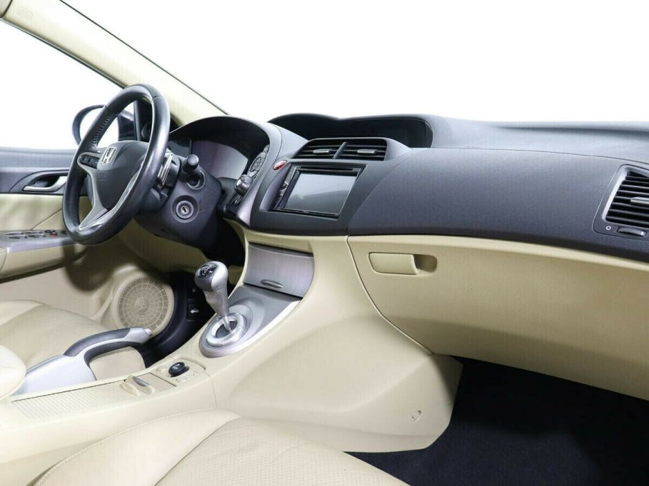 Honda Civic 1.8 РКПП, 2008, 179 000 км фото 5