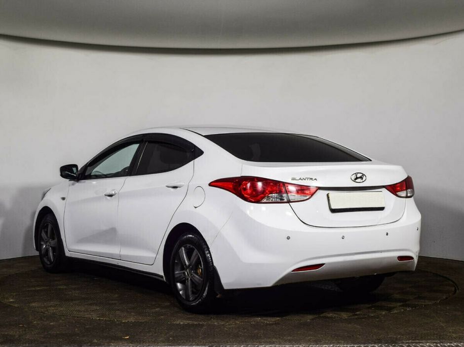 Hyundai Elantra 1.6 МКПП, 2014, 114 000 км фото 3