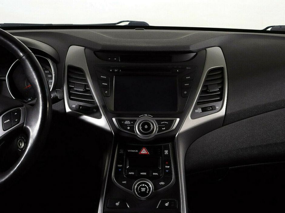 Hyundai Elantra 1.8 АКПП, 2015, 96 000 км фото 8