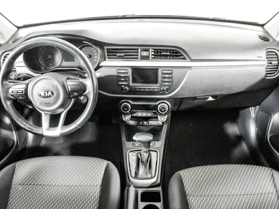 Kia Rio 1.6 АКПП, 2018, 67 000 км фото 5