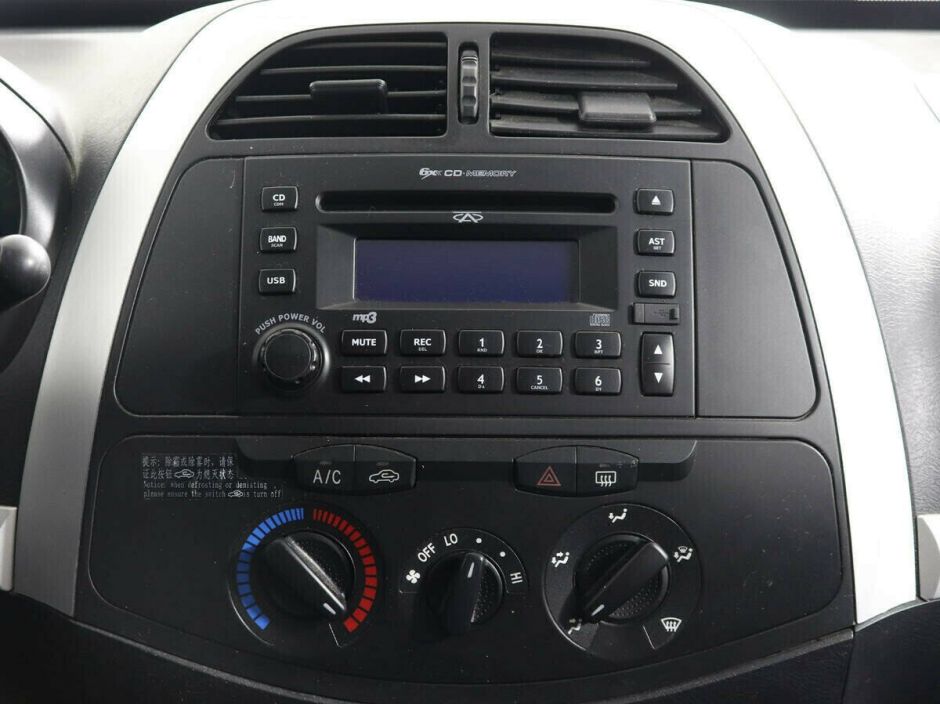 Chery Tiggo (T11) 1.6 МКПП, 2013, 124 000 км фото 10