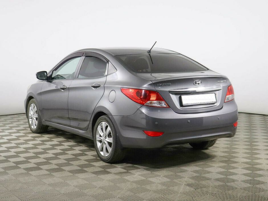 Hyundai Solaris 1.4 АКПП, 2013, 130 000 км фото 3