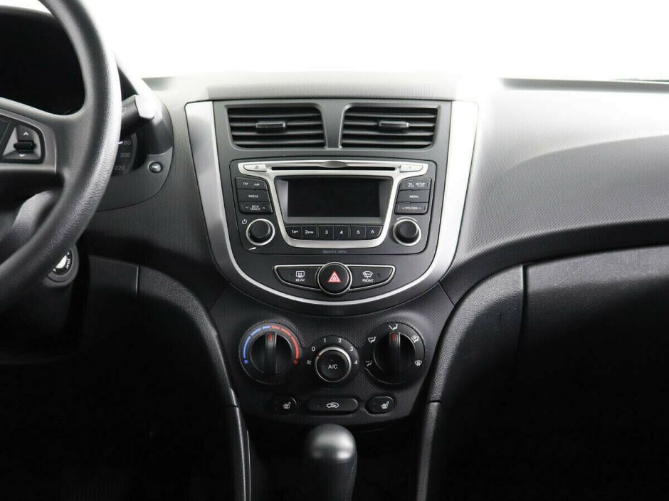 Hyundai Solaris 1.4 АКПП, 2014, 107 000 км фото 5