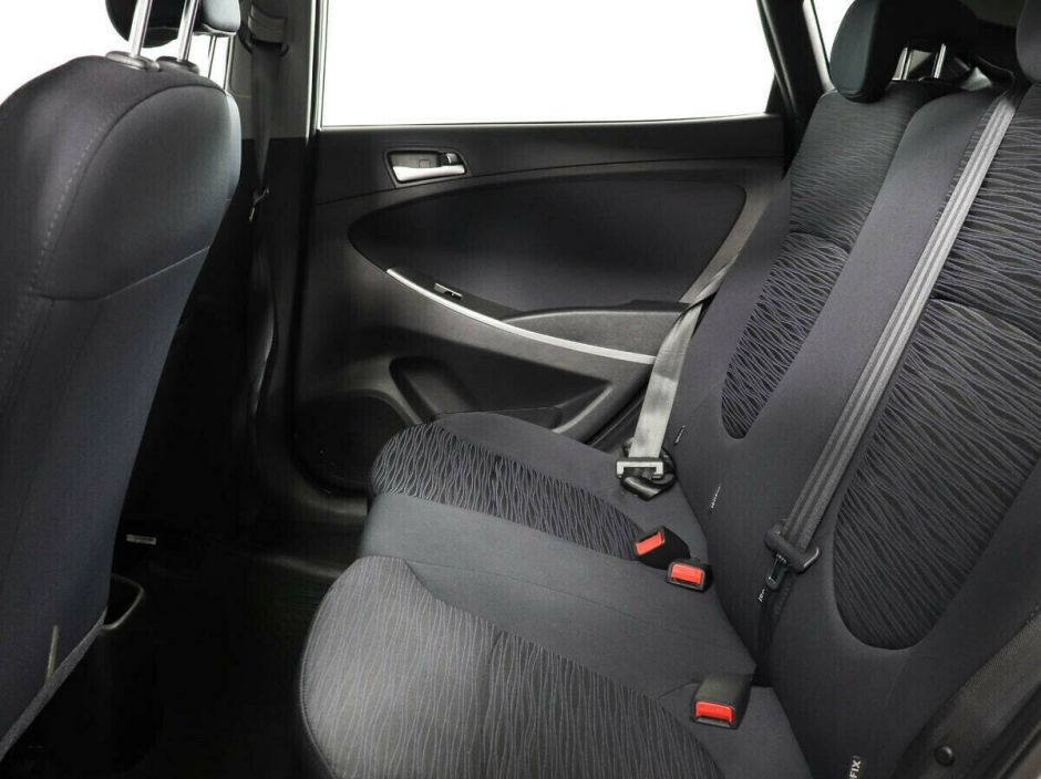 Hyundai Solaris 1.4 АКПП, 2015, 107 000 км фото 9