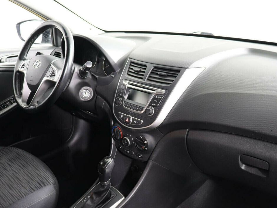 Hyundai Solaris 1.6 АКПП, 2016, 98 000 км фото 5