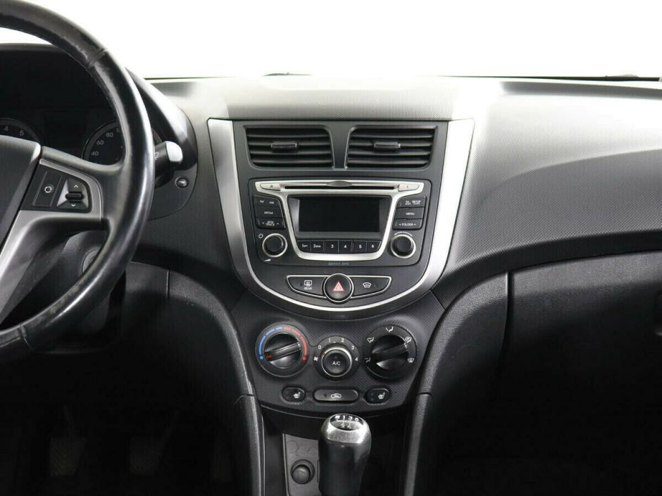 Hyundai Solaris 1.6 МКПП, 2016, 87 000 км фото 7