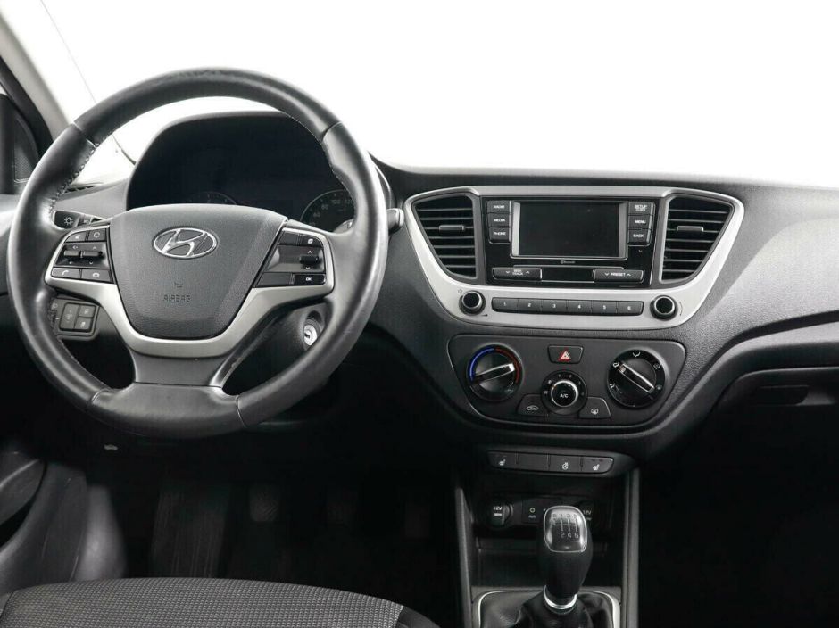 Hyundai Solaris 1.6 МКПП, 2017, 78 000 км фото 5