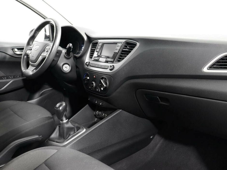 Hyundai Solaris 1.6 МКПП, 2017, 78 000 км фото 6