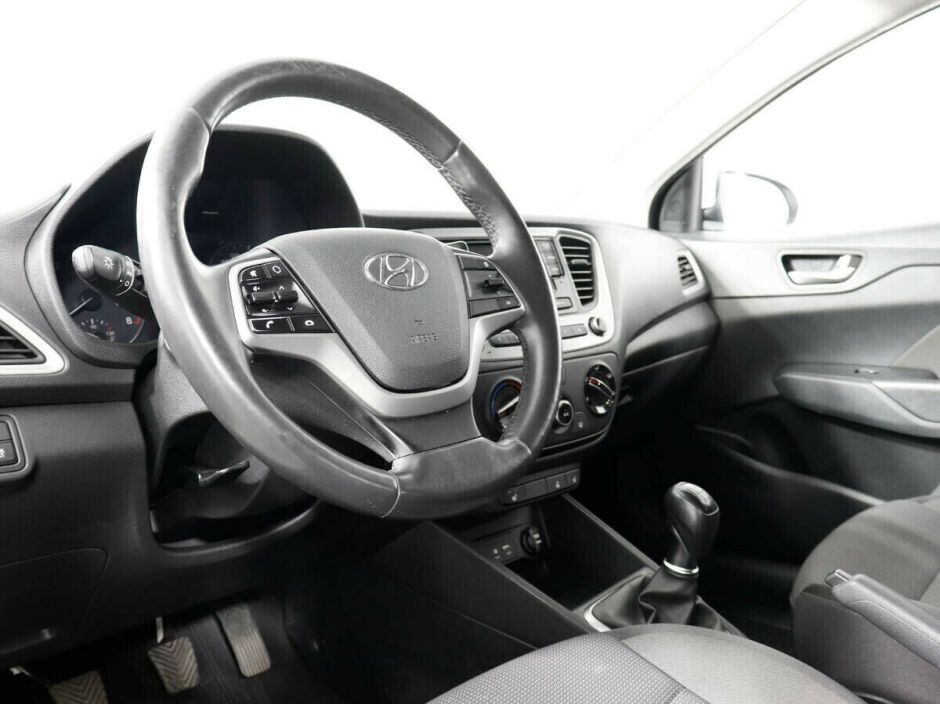 Hyundai Solaris 1.6 МКПП, 2017, 78 000 км фото 8