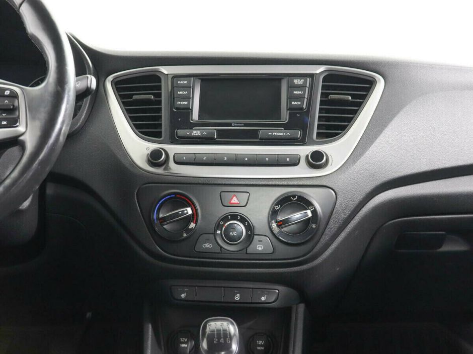 Hyundai Solaris 1.6 МКПП, 2018, 62 000 км фото 8