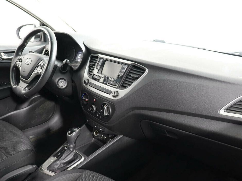 Hyundai Solaris 1.6 АКПП, 2018, 70 000 км фото 5