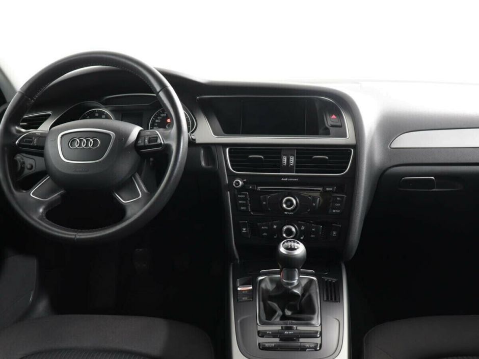 Audi A4 1.8 МКПП, 2013, 119 000 км фото 10