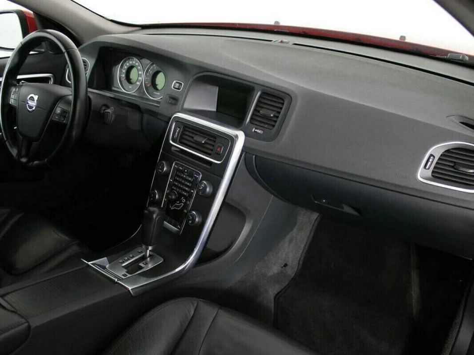 Volvo S60 1.6 РКПП, 2011, 144 000 км фото 8