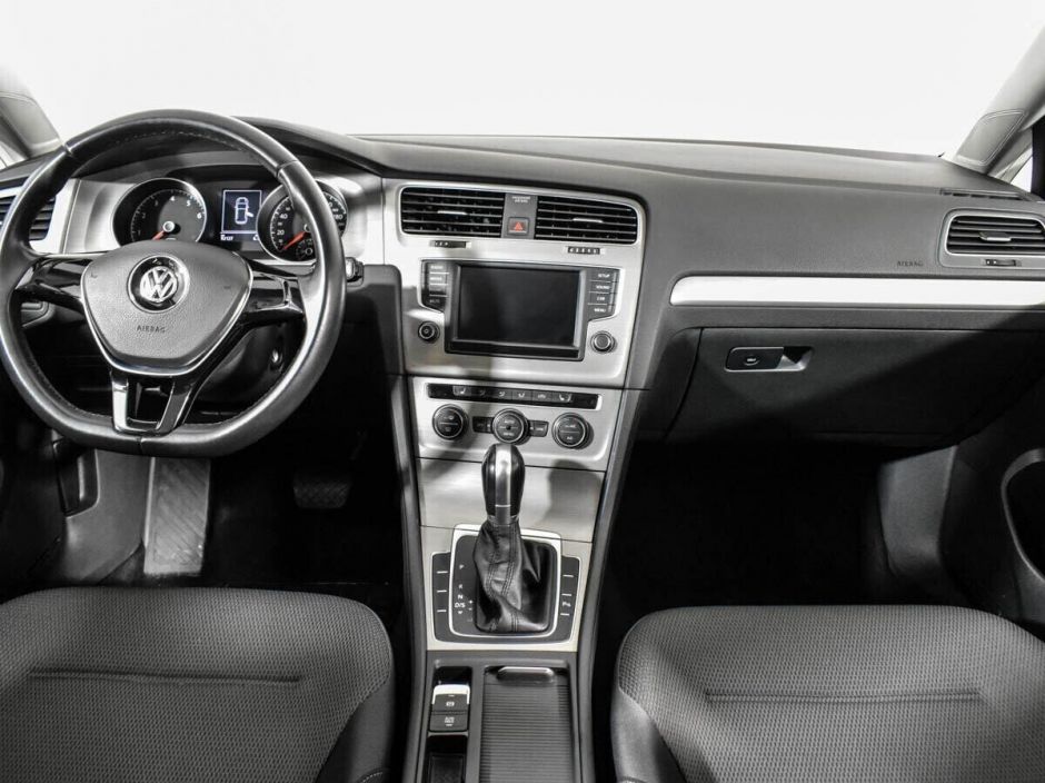 Volkswagen Golf 1.6 АКПП, 2016, 85 000 км фото 5