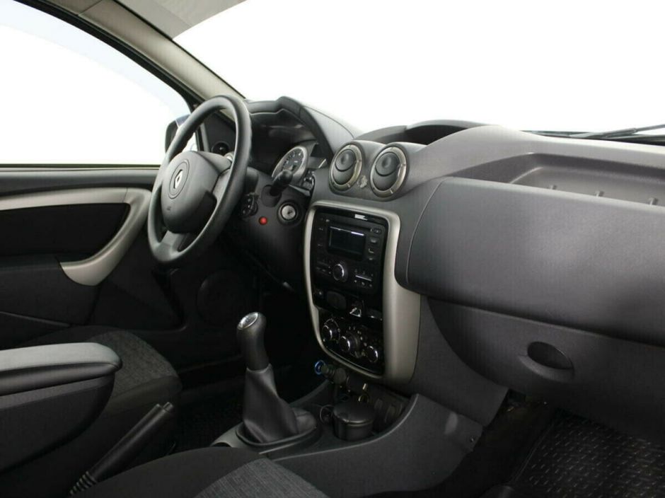 Renault Duster 1.6 МКПП, 2013, 122 000 км фото 5