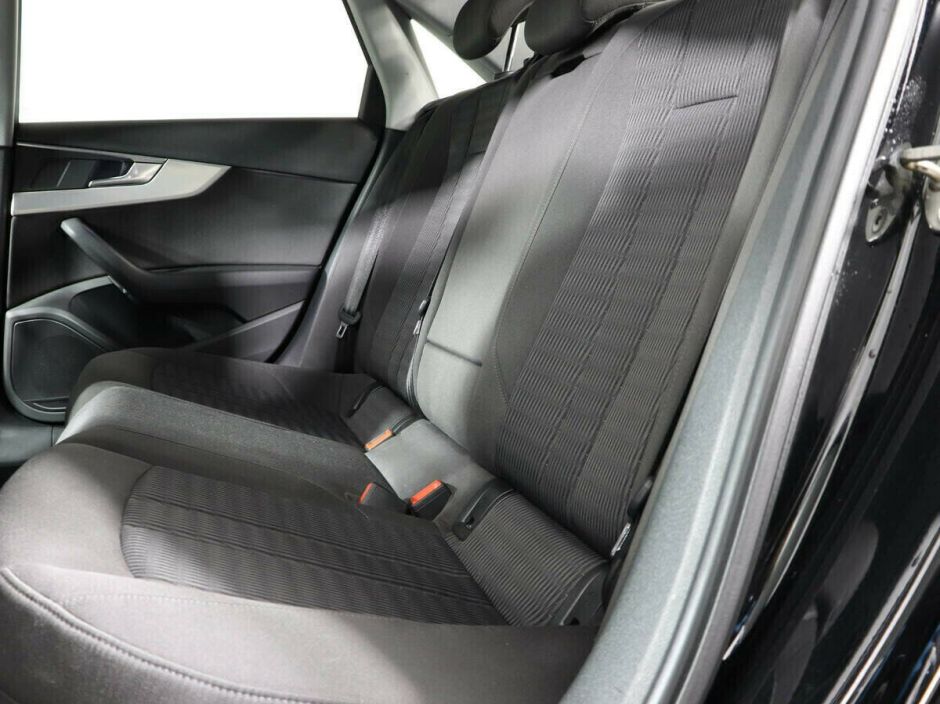 Audi A4 1.4 РКПП, 2015, 95 000 км фото 6