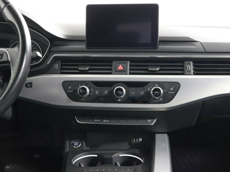 Audi A4 1.4 РКПП, 2015, 95 000 км фото 9