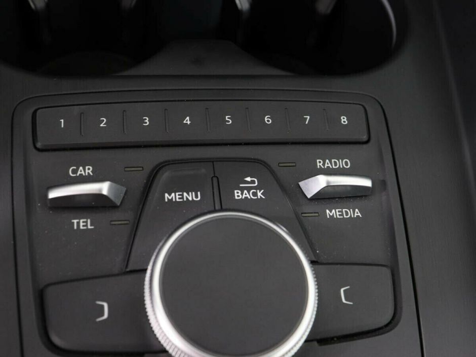 Audi A4 1.4 РКПП, 2017, 76 000 км фото 6