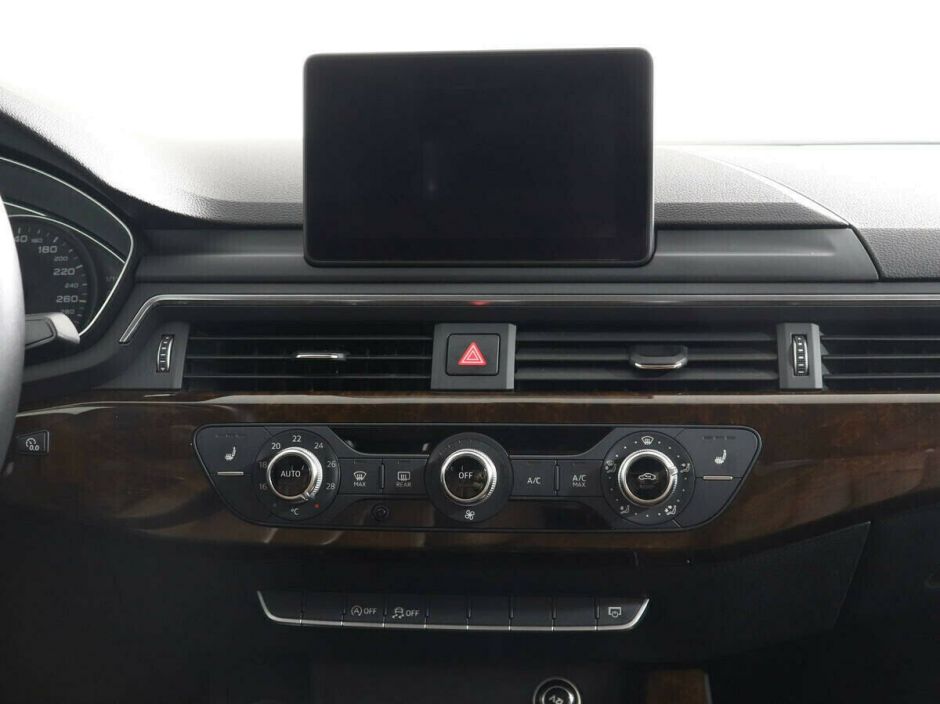 Audi A4 1.4 РКПП, 2017, 76 000 км фото 10