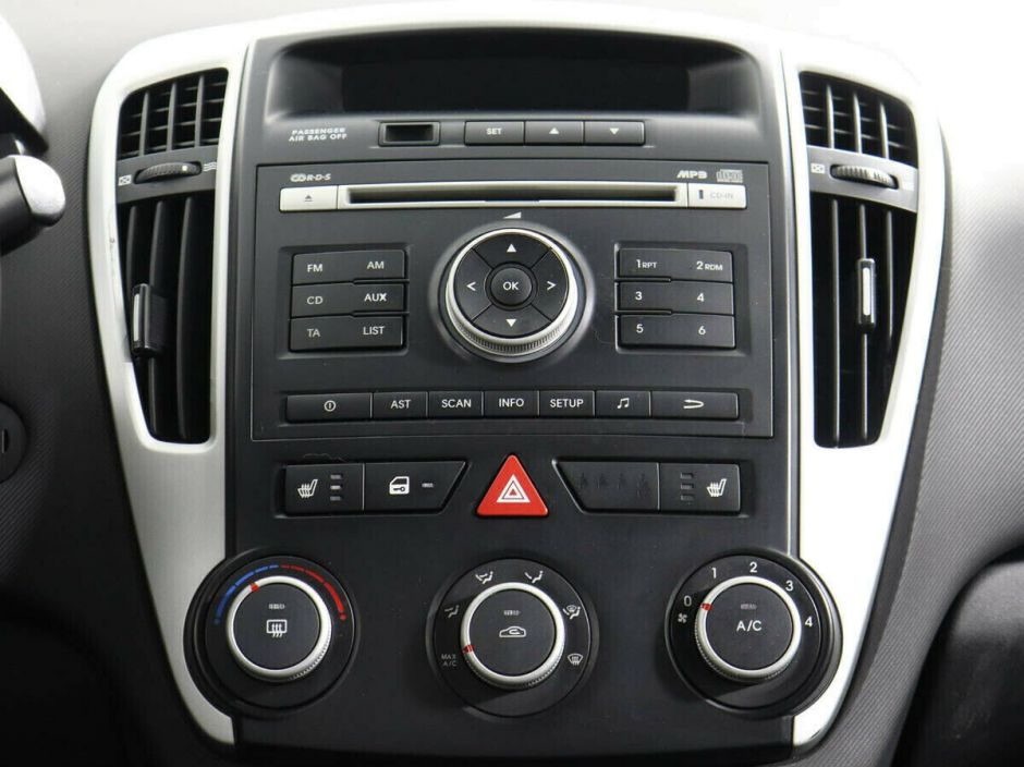 Kia Ceed 1.6 МКПП, 2010, 156 000 км фото 9