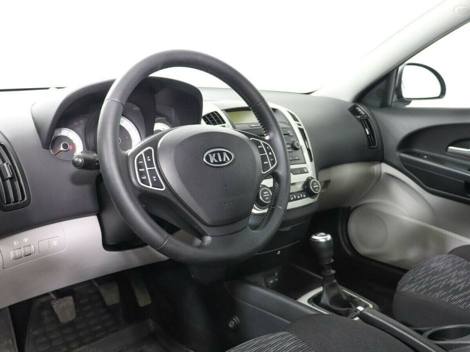 Kia Ceed 1.6 МКПП, 2010, 157 000 км фото 5