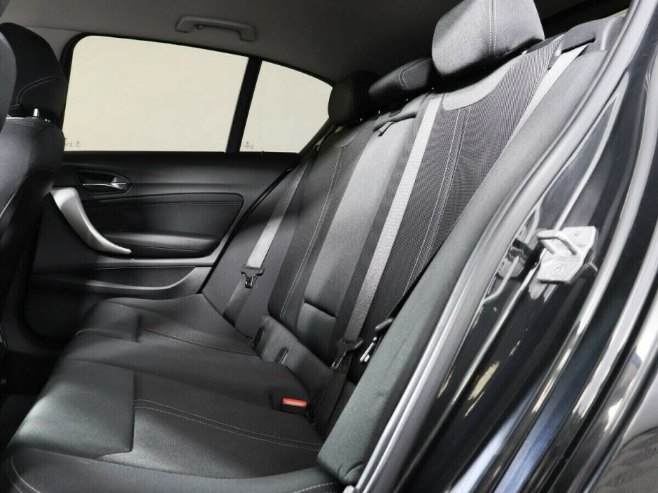 BMW 1 серии 1.5 АКПП, 2018, 67 000 км фото 10