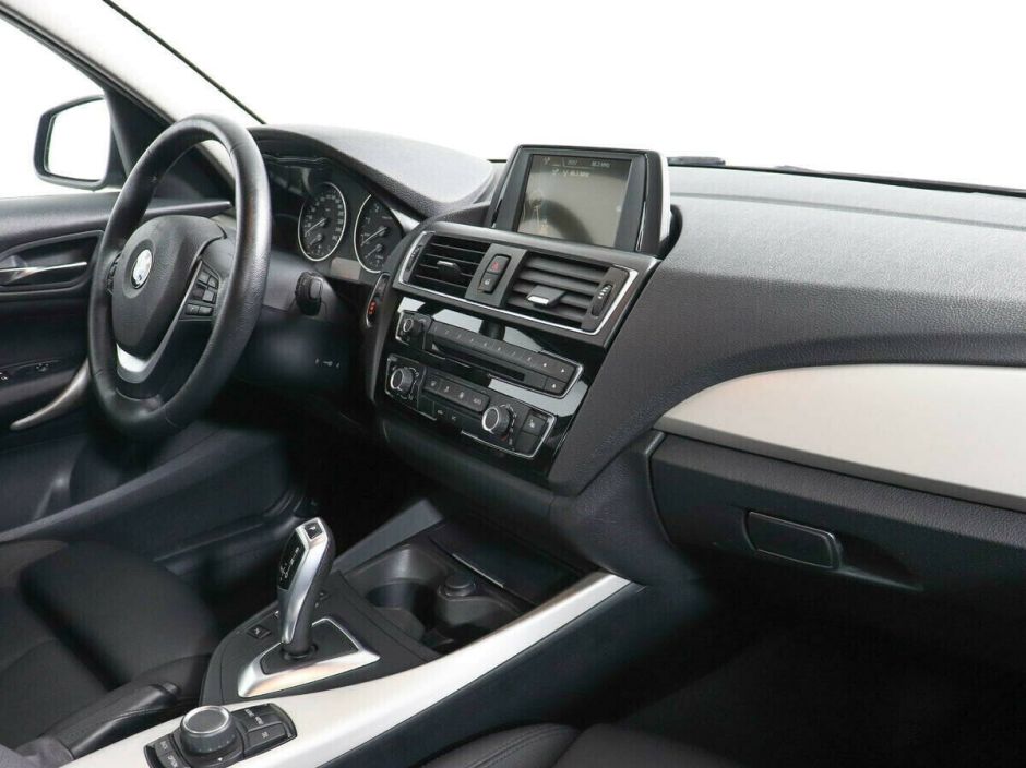 BMW 1 серии 1.5 АКПП, 2017, 76 000 км фото 6