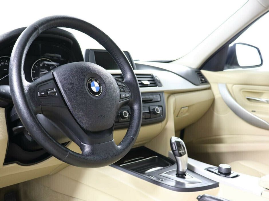 BMW 3 серии 1.6 АКПП, 2013, 134 000 км фото 9