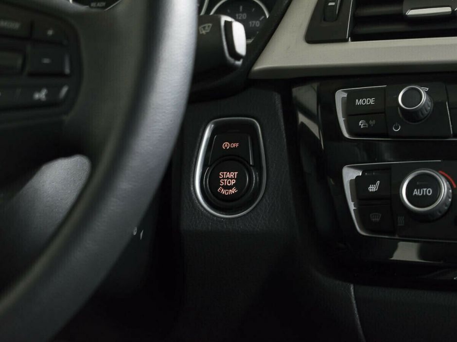 BMW 3 серии 1.5 АКПП, 2016, 89 000 км фото 7