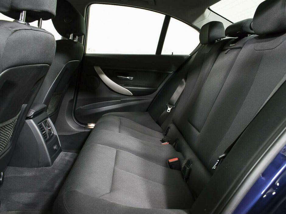 BMW 3 серии 1.5 АКПП, 2016, 89 000 км фото 13