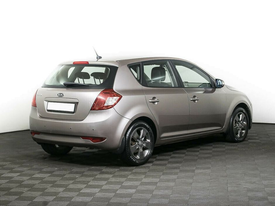 Kia Ceed 1.6 АКПП, 2012, 137 000 км фото 2