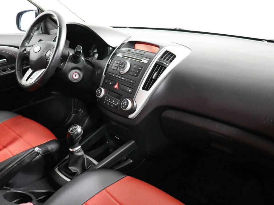 Kia Ceed 1.6 МКПП, 2011, 157 000 км фото 9