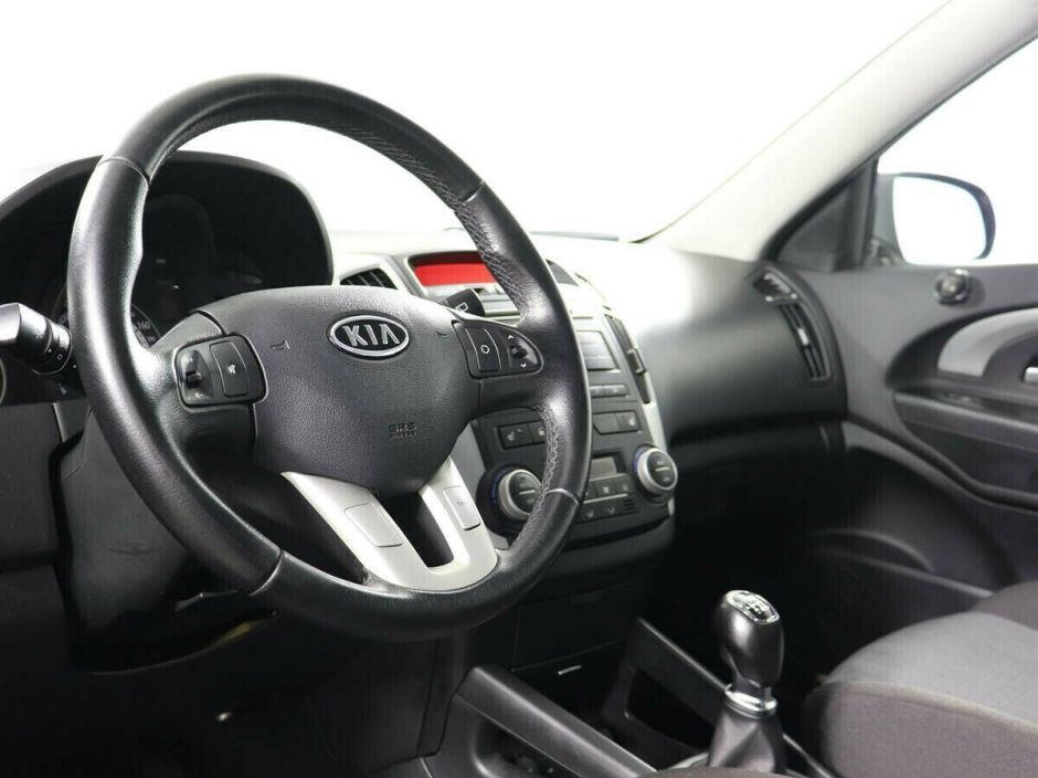 Kia Ceed 1.6 МКПП, 2012, 141 000 км фото 5