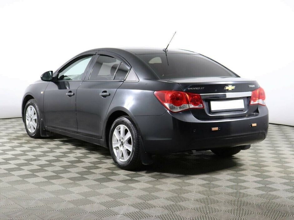 Chevrolet Cruze 1.6 МКПП, 2011, 151 000 км фото 4