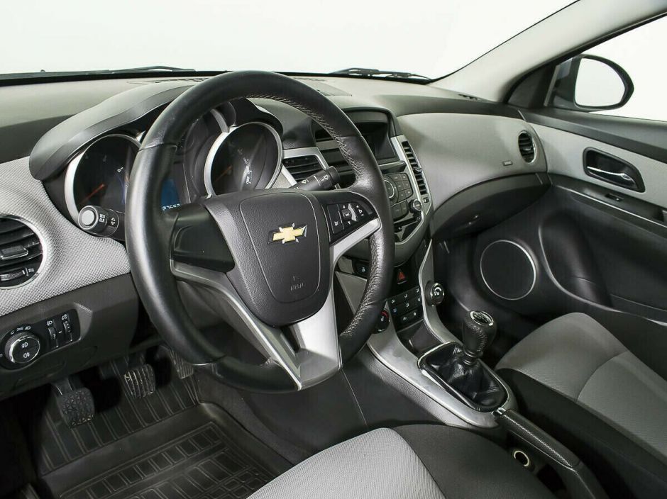 Chevrolet Cruze 1.6 МКПП, 2012, 135 000 км фото 5