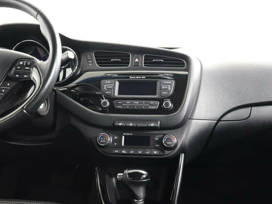 Kia Ceed 1.6 АКПП, 2015, 96 000 км фото 8