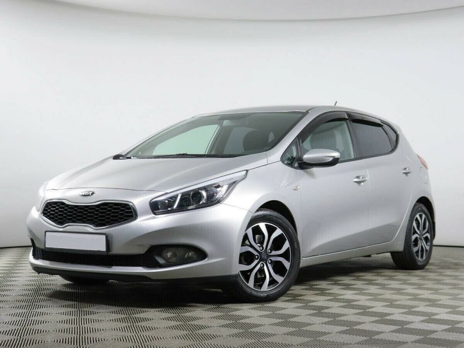 Kia Ceed 1.6 АКПП, 2013, 122 000 км фото 1