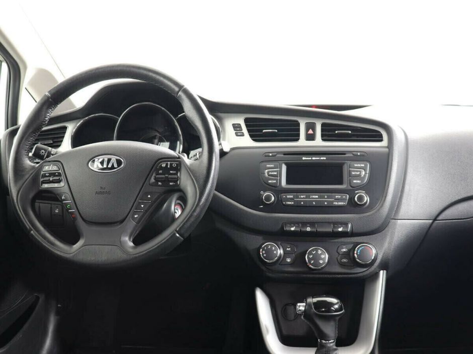 Kia Ceed 1.6 АКПП, 2013, 122 000 км фото 5
