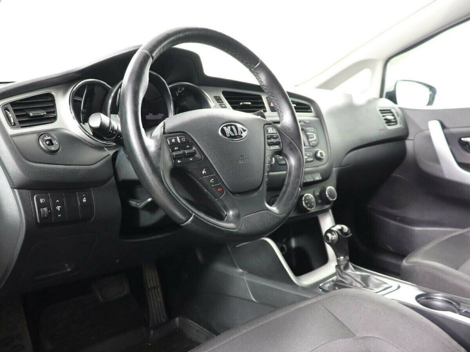 Kia Ceed 1.6 АКПП, 2013, 122 000 км фото 9