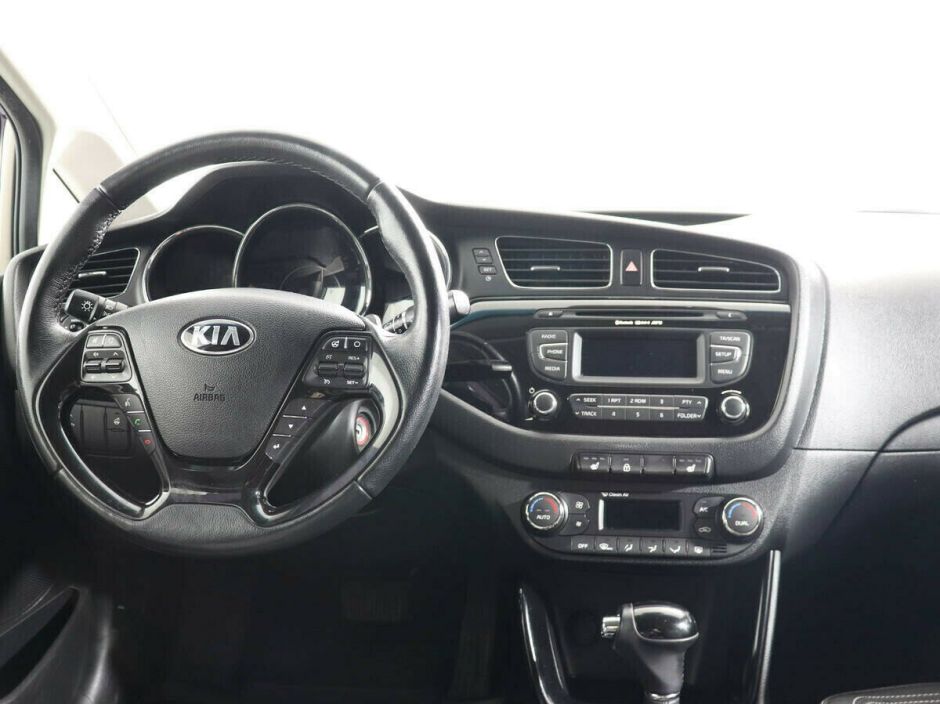 Kia Ceed 1.6 АКПП, 2015, 98 000 км фото 5