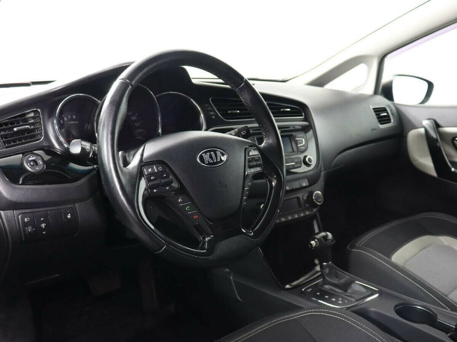Kia Ceed 1.6 АКПП, 2015, 98 000 км фото 6
