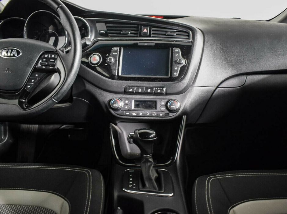 Kia Ceed 1.6 АКПП, 2015, 100 000 км фото 6