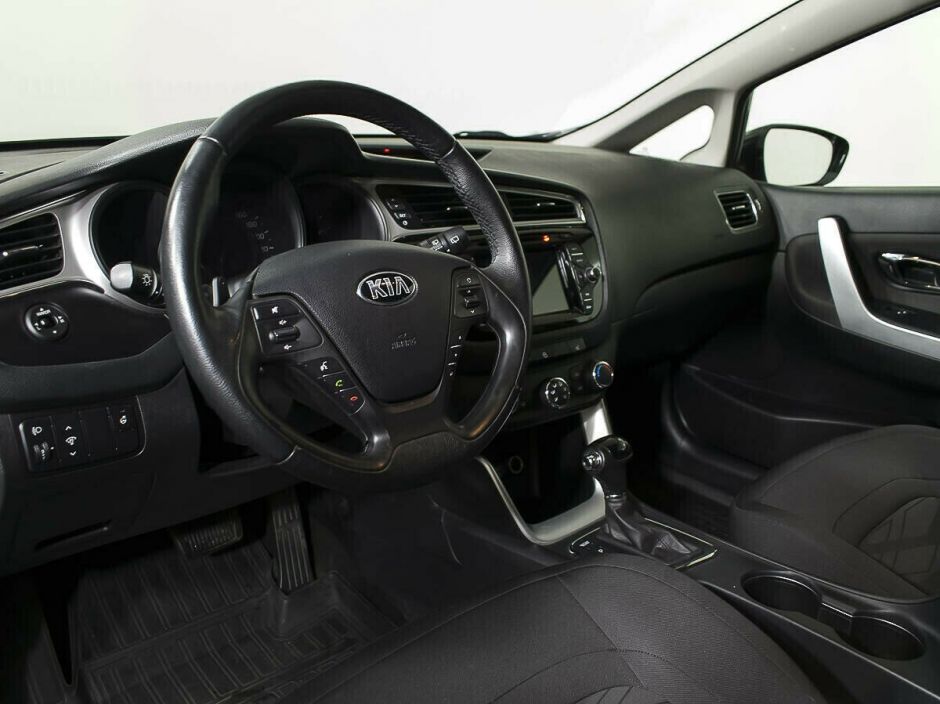 Kia Ceed 1.6 АКПП, 2015, 107 000 км фото 8