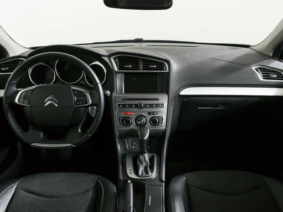 Citroen C4 1.6 АКПП, 2018, 67 000 км фото 6